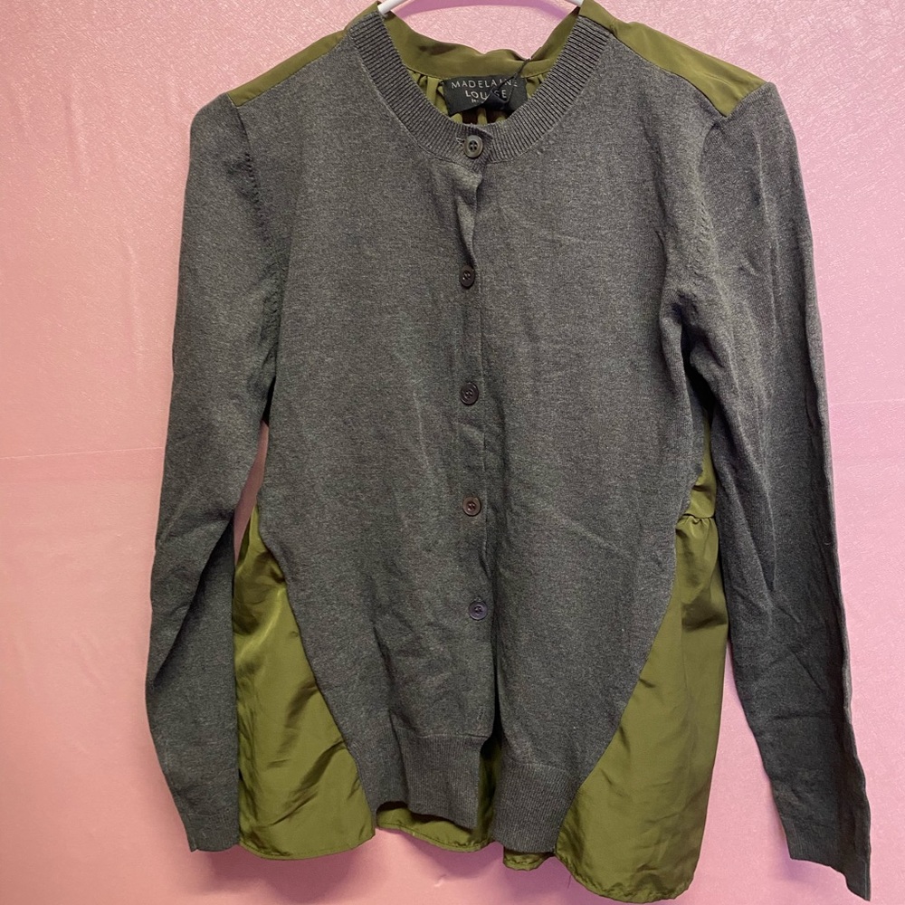 NEW Madeleine Louise Sweater Size M